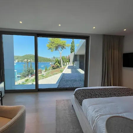 Newly Built Luxury In Zrnovo Bay *